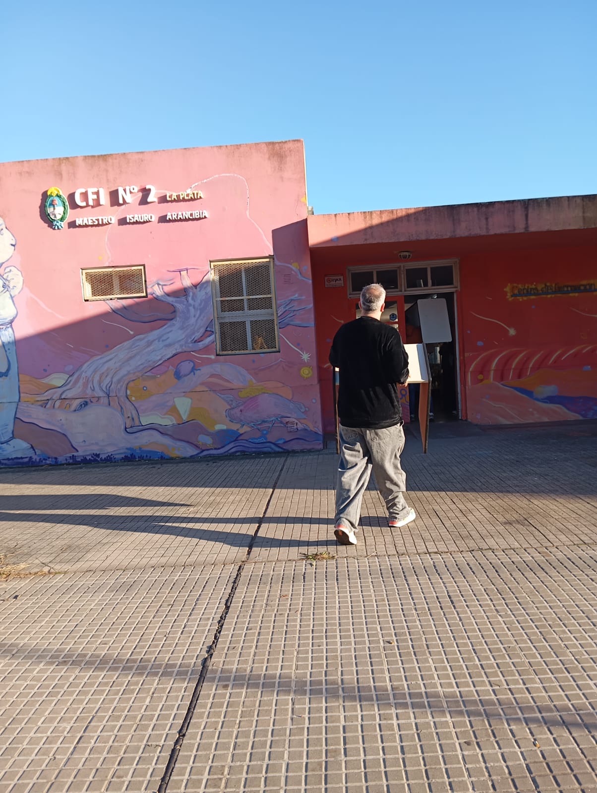 Donación de materiales de construcción al Centro de Formación 2